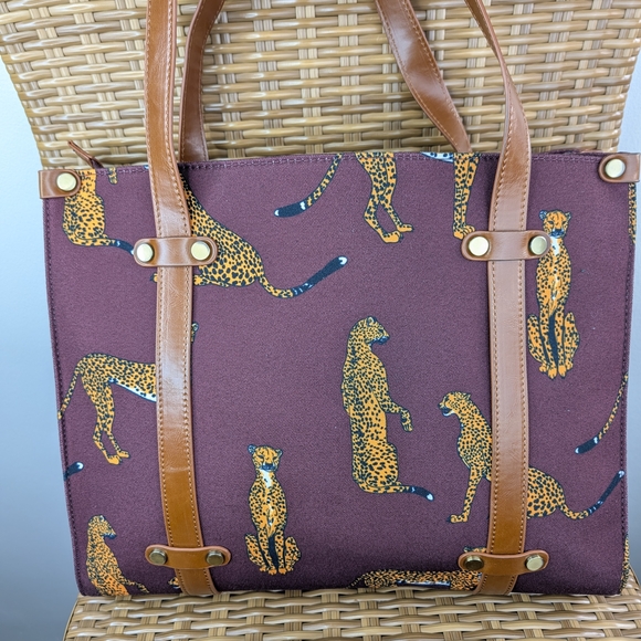 Modcloth Camp Director Cheetah Motif Zipped Tote Shoulder Bag Brown Canvas - Picture 4 of 13